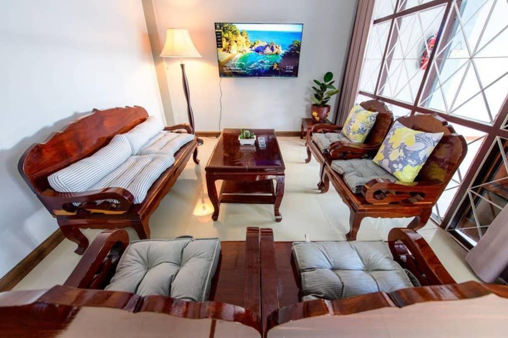 Bluebell House Hatyai - Cosy 3 Bedrooms For 10 Pax - 9 Mins Drive To Lee Grd Ban Kho Hong Buitenkant foto