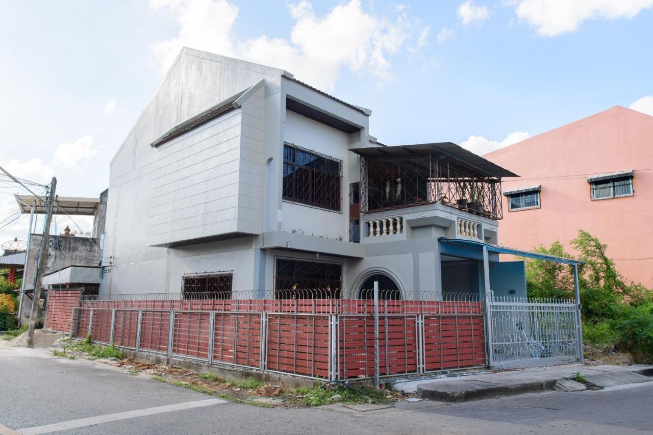 Bluebell House Hatyai - Cosy 3 Bedrooms For 10 Pax - 9 Mins Drive To Lee Grd Ban Kho Hong Buitenkant foto