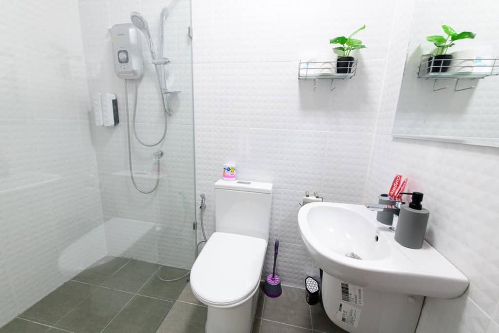 Bluebell House Hatyai - Cosy 3 Bedrooms For 10 Pax - 9 Mins Drive To Lee Grd Ban Kho Hong Buitenkant foto